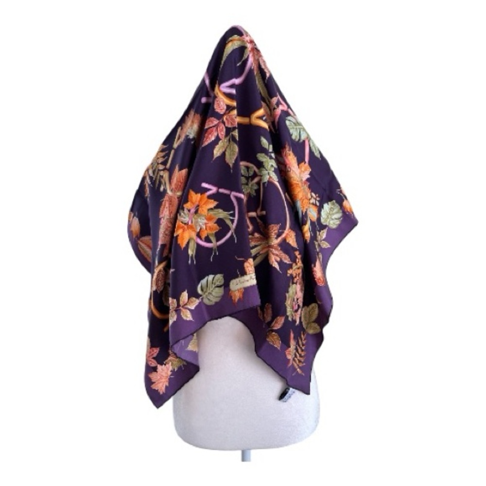 NWOT Ferragamo 100% Silk Scarf